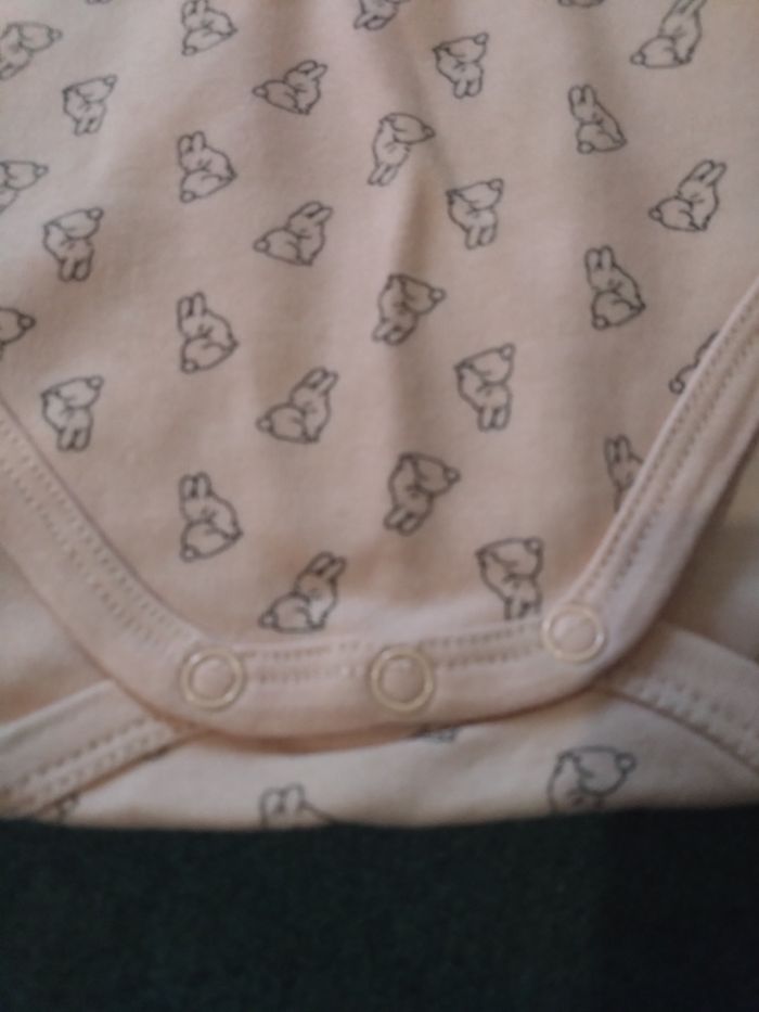 Body à bretelles, petits lapins, - photo numéro 3