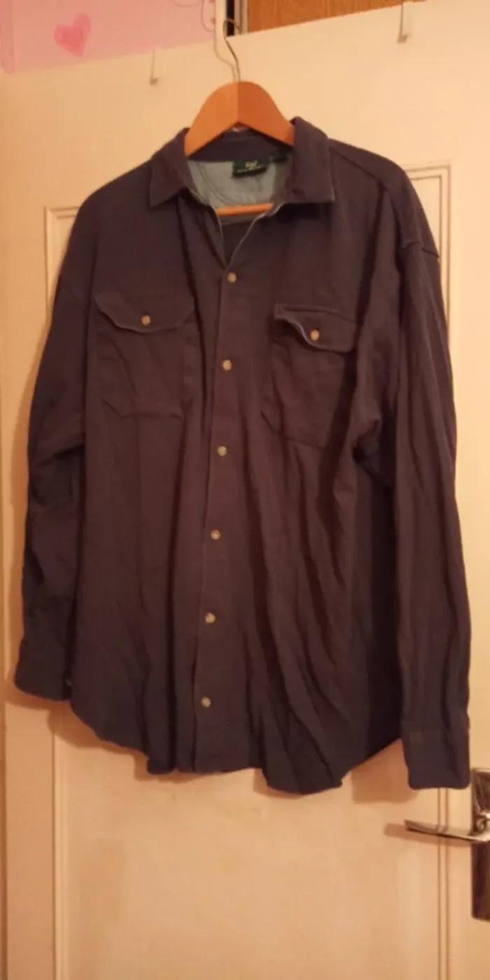Chemise 🔄 - photo numéro 2