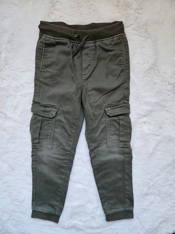 Pantalon style cargo kaki