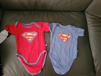 Lot 2 bodys  superman