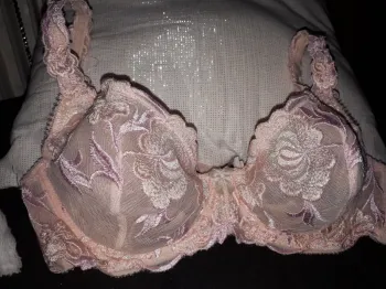 Soutien-gorge dentelle rose poudré 90C