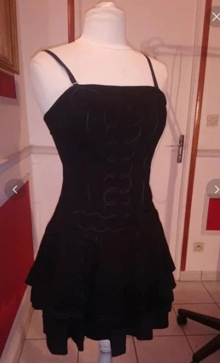 Robe noire cocktail t 38 40 - photo numéro 3