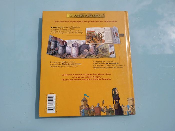 Beau livre Au temps des Châteaux-fort, Le Journal d'un enfant (25) - photo numéro 9