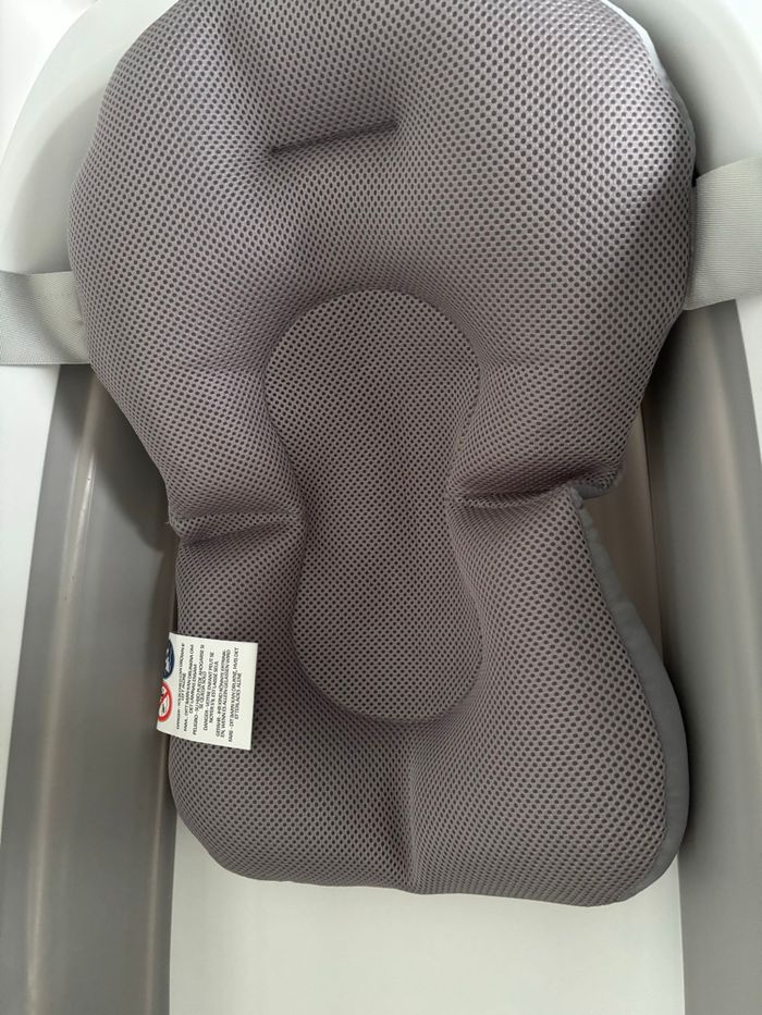 Baignoire Twistshake + support + hamac neuf + jeux + tuyau de vidange + bouchon supplémentaire - photo numéro 6