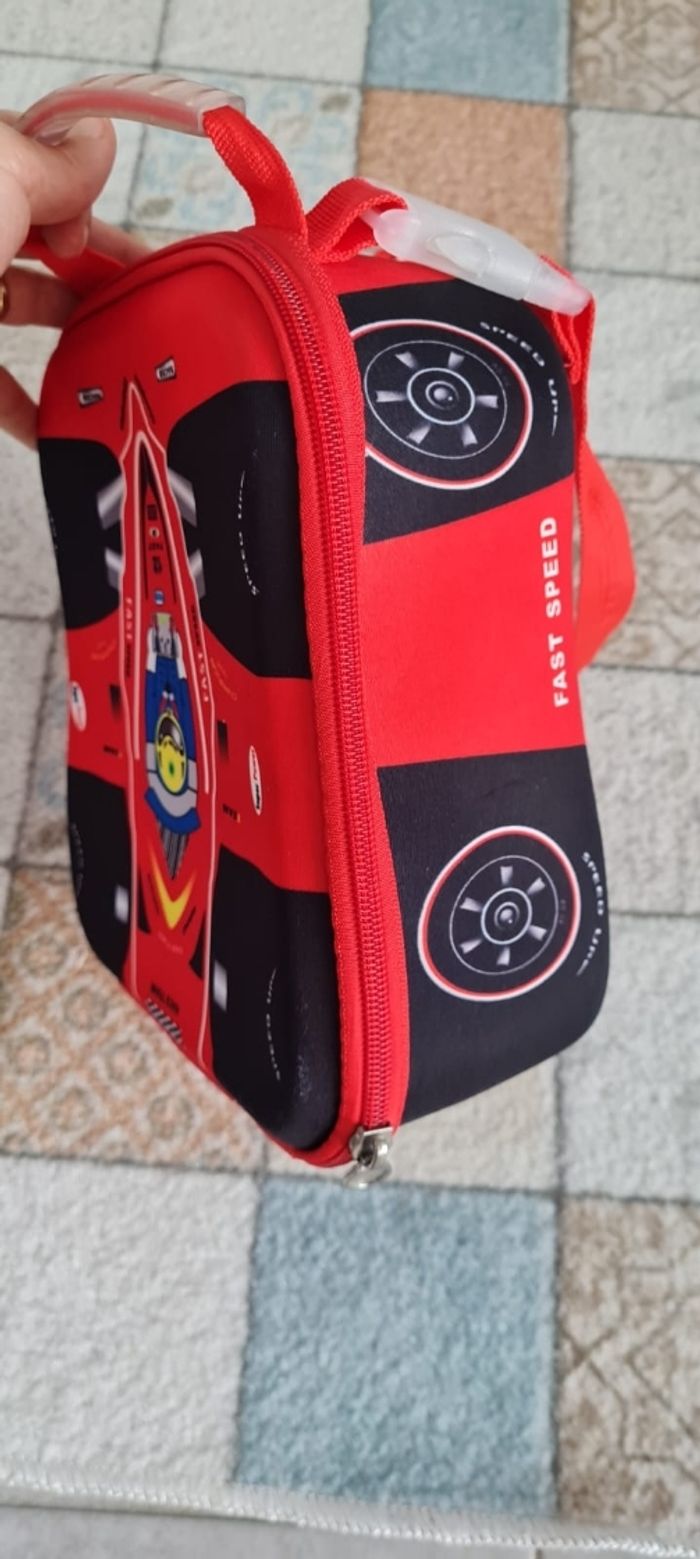 Cartable rigide  voiture de sport - photo numéro 3
