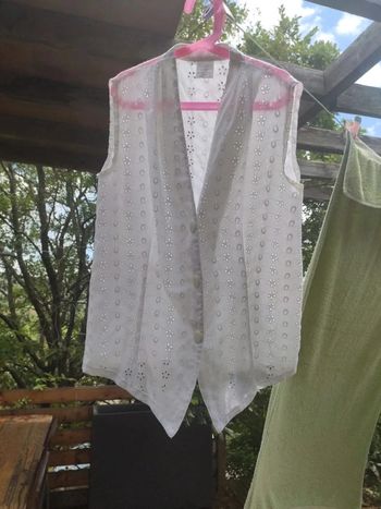 Top blanc brodé 38/40