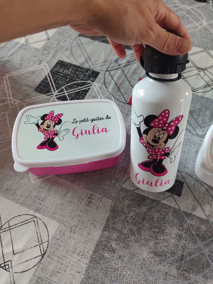 Gourde et boîte à goûter - photo numéro 2