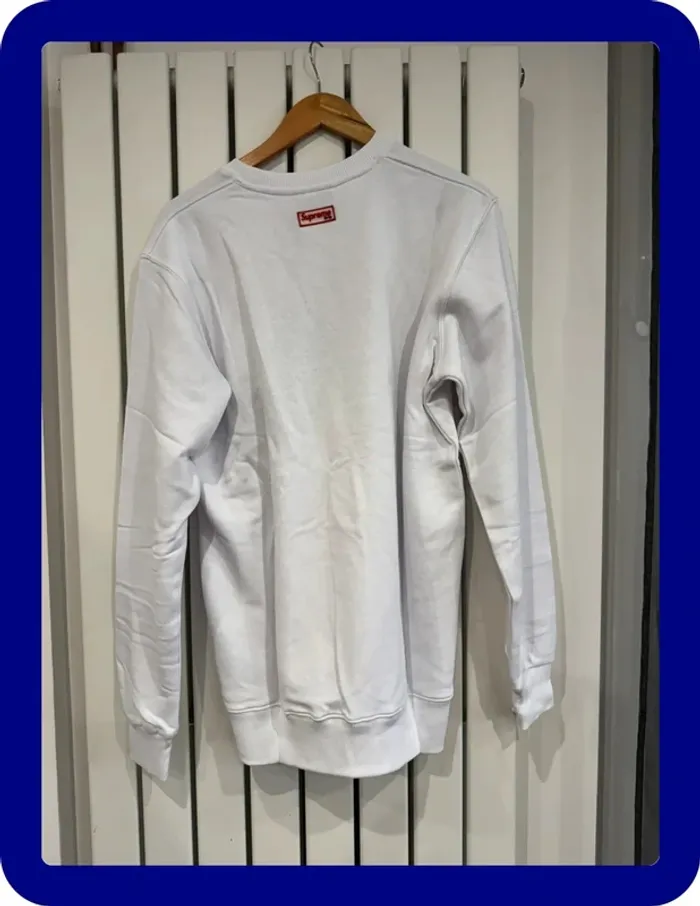 Pull / sweat Supreme Blanc Taille L - photo numéro 6