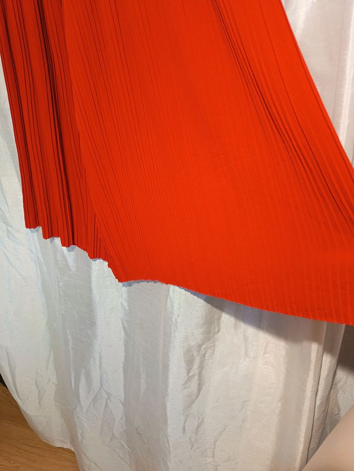 pantalon rouge de Bershka 40 *Spécial FETE* réf R462 S1 - photo numéro 2