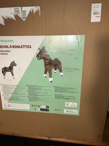 Cheval à roulettes vertbaudet