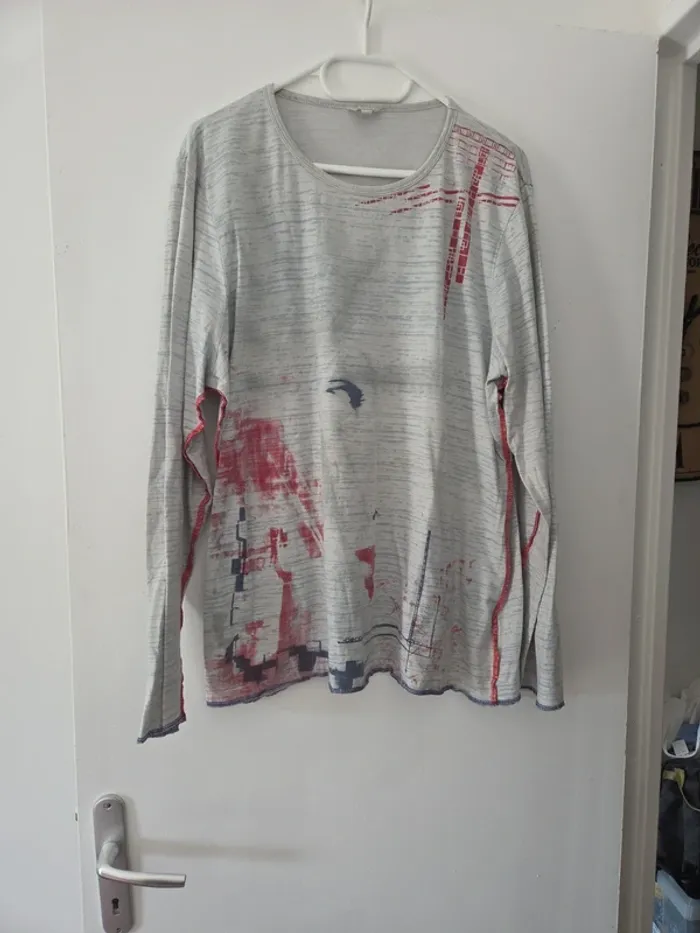 Tee-shirt manche longue femme fin gris à motifs 100% coton TBE taille 54-56 kalais