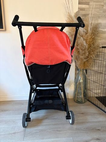 Cybex Libelle 3 ( poussette passe en cabine d’avion )