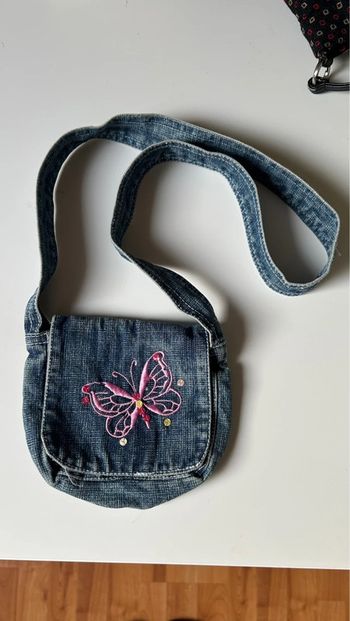 Petit sac en jean avec papillon