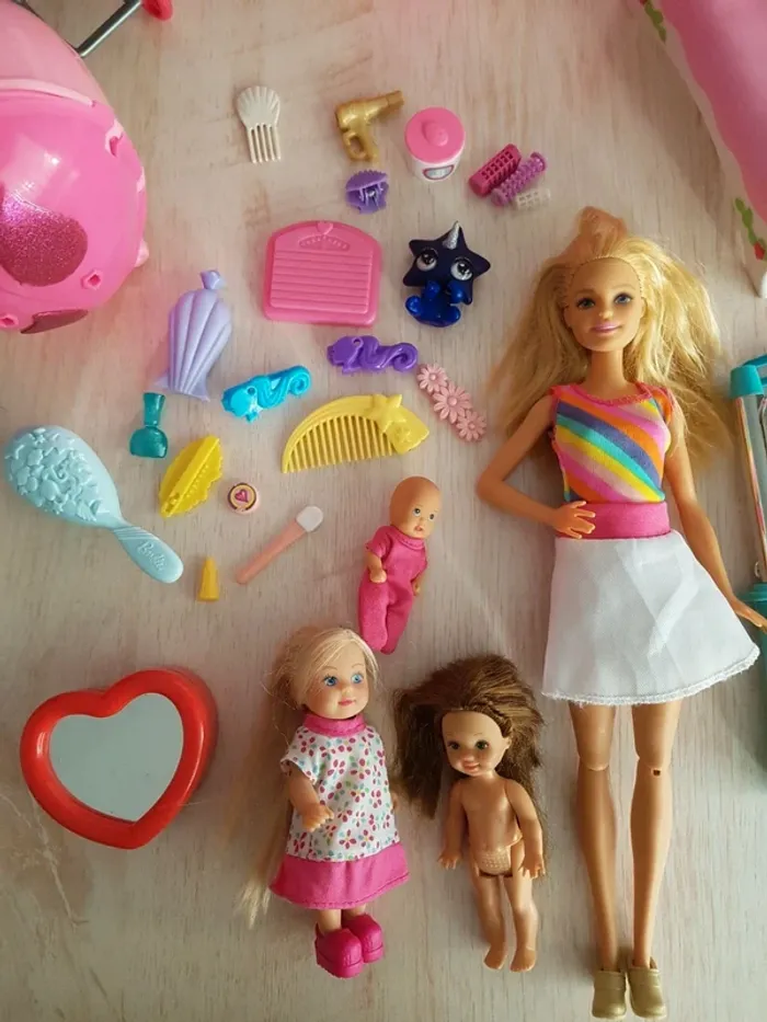 Salon de beauté Barbie et ses enfants - photo numéro 18