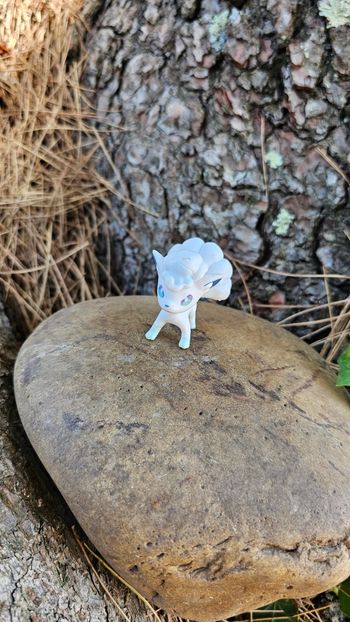 Super figurine Pokemon Nintendo Goupix d'Alola