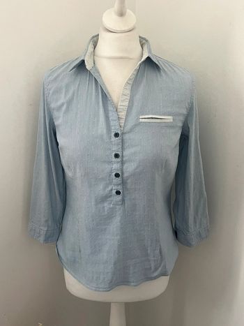 Chemise bleue fines rayures cache cache S