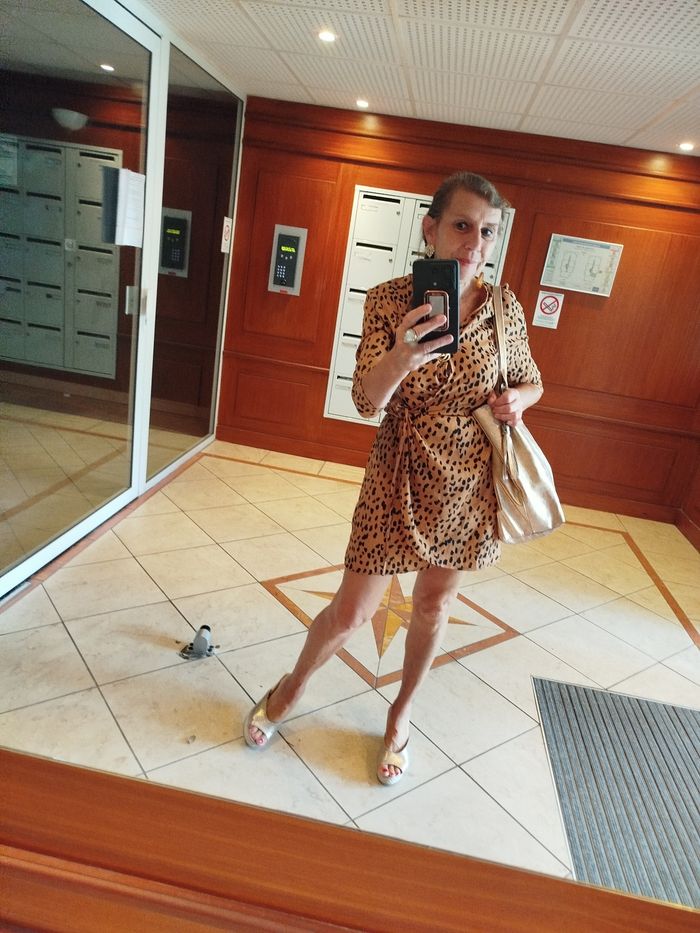 Robe 👗 M/L portefeuille BOOHOO - photo numéro 9