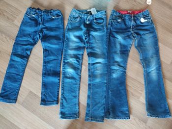 Lot 3 jeans