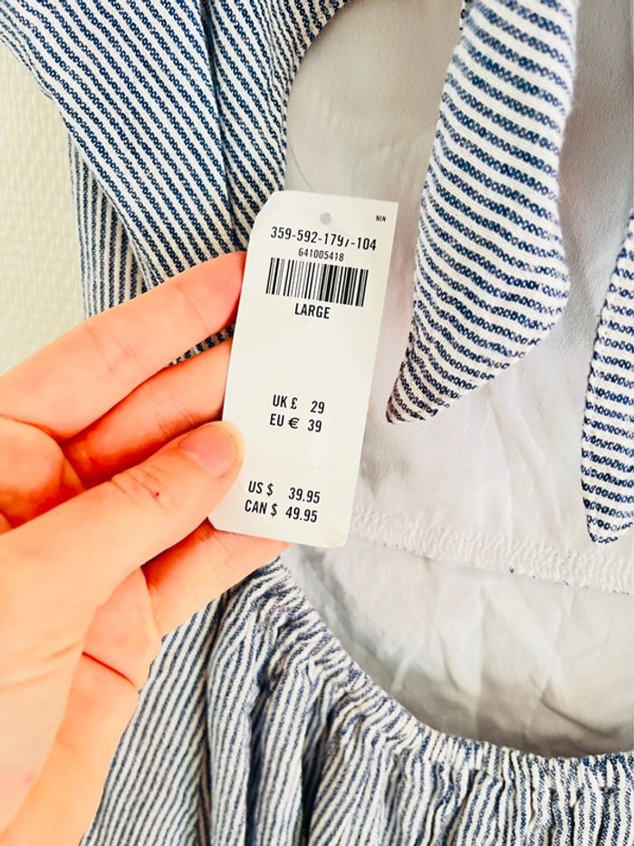 Robe neuve Hollister L - photo numéro 6