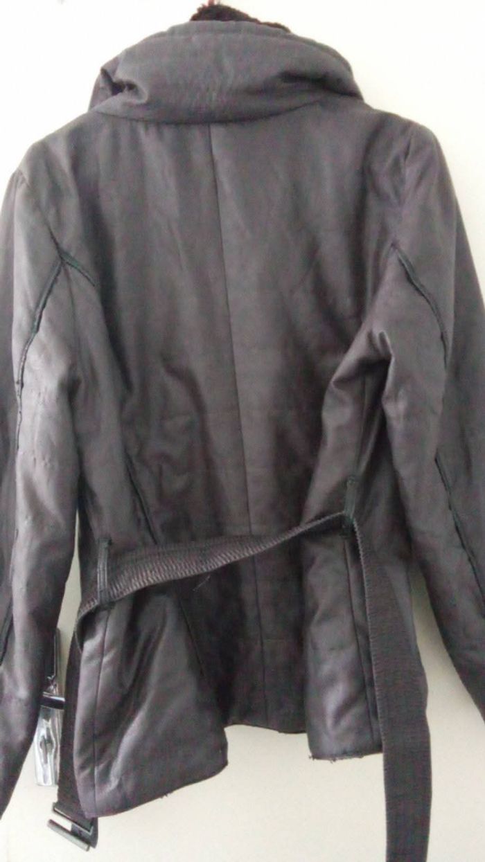 Veste marron. - photo numéro 2