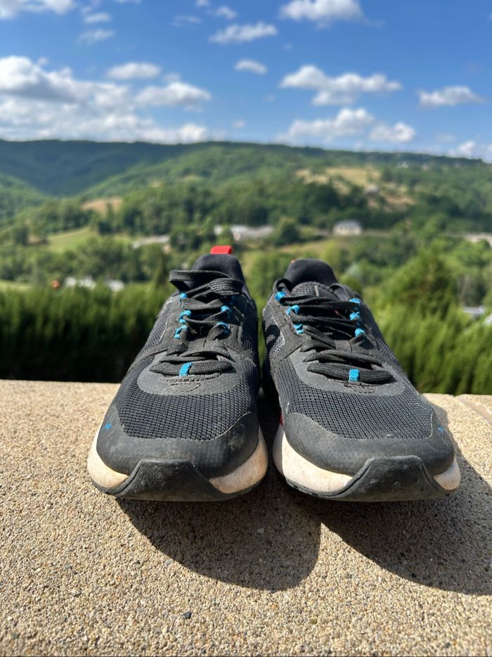 Chaussure de sport - photo numéro 3