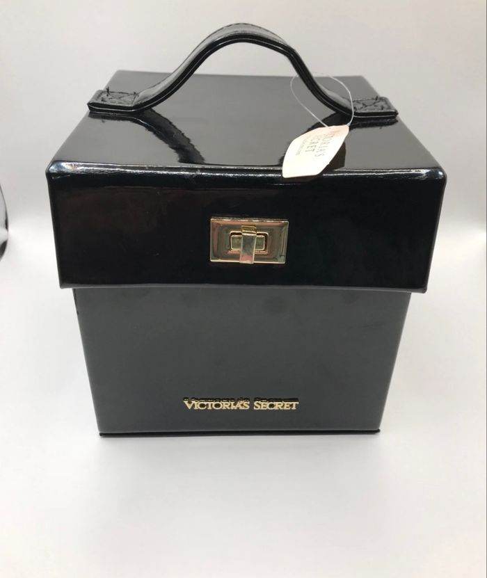 Boîte à bijoux Victoria secrets - photo numéro 5