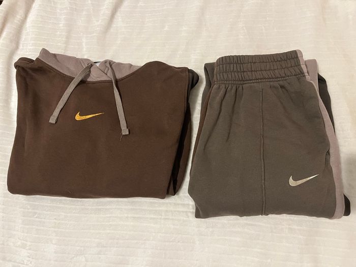 Ensemble Nike marron