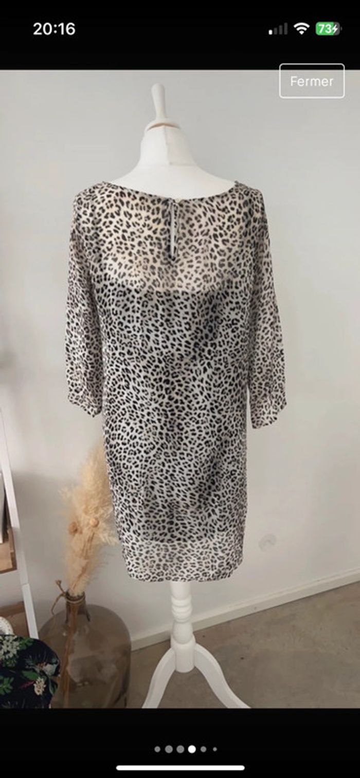 Robe motif léopard bash XS comme neuve - photo numéro 4