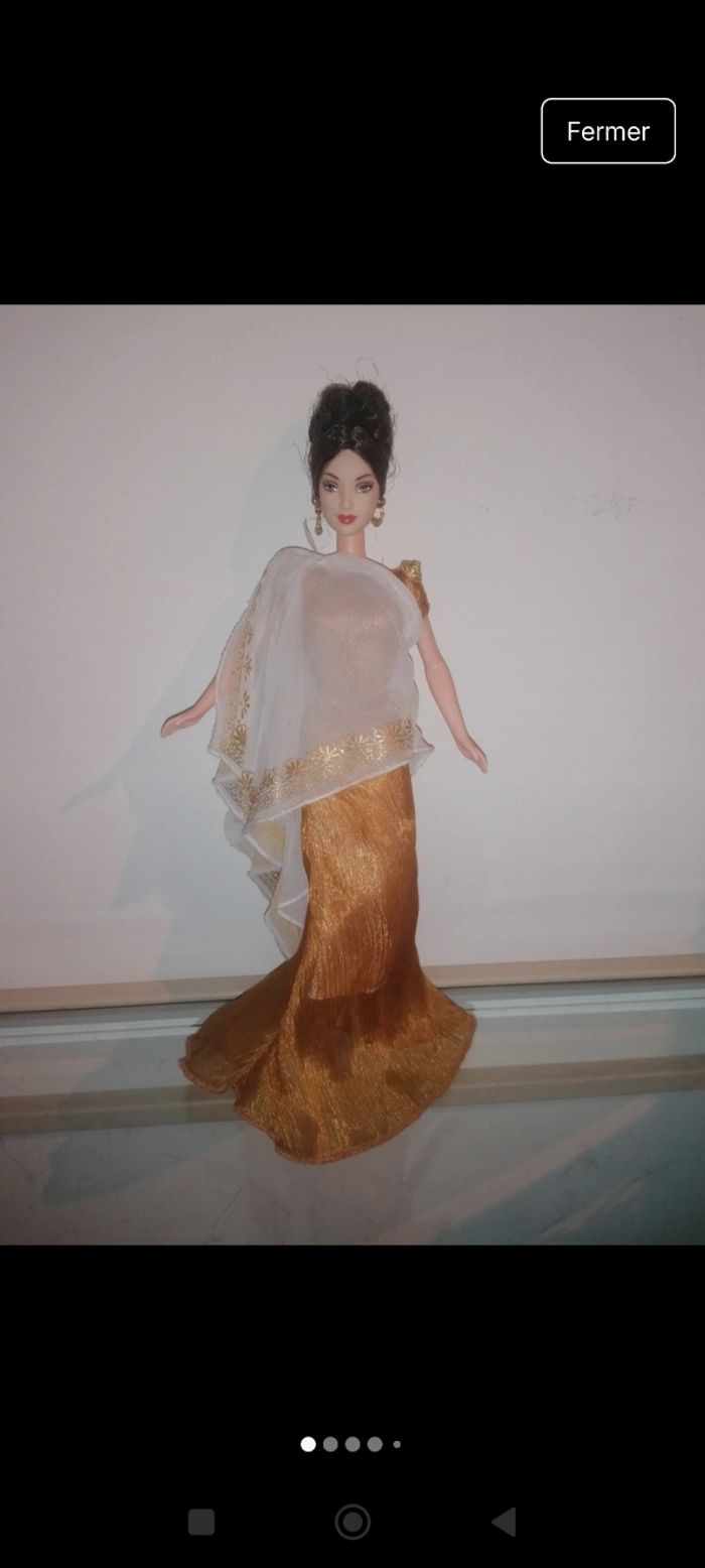 Barbie déesse de la Grèce antique