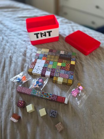 100 cubes aimantés magnétiques de minecraft avec 3 figurines et la boîte de TNT 