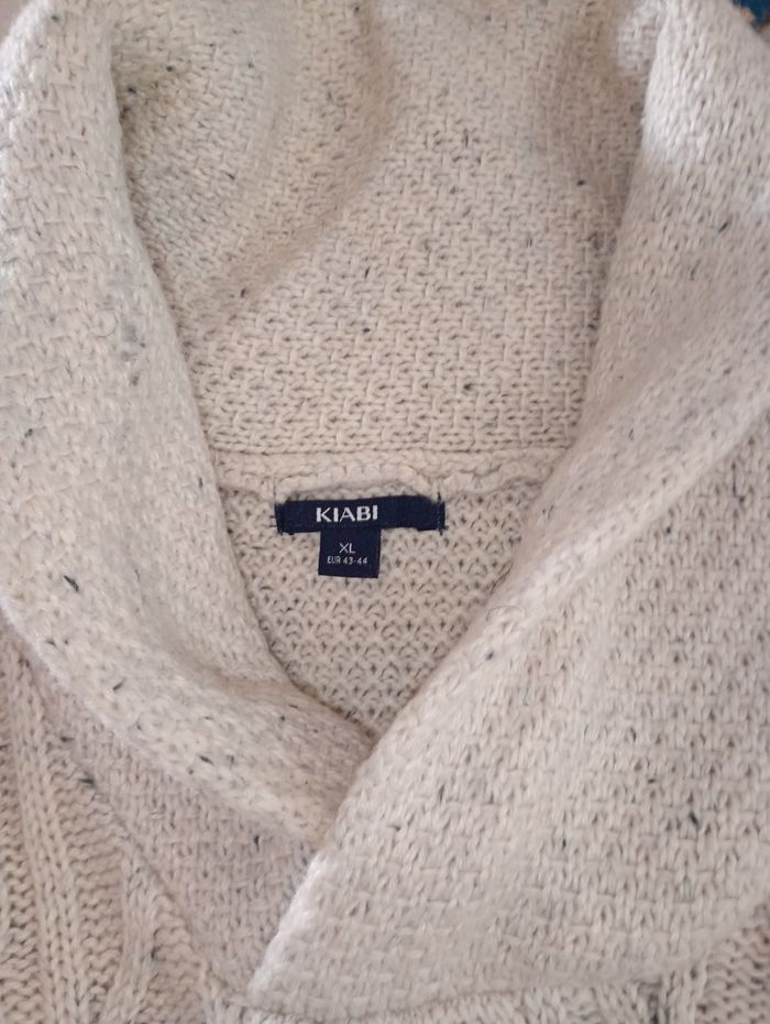Pull chaud - photo numéro 3
