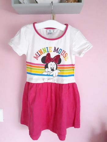 Robe 4 ans