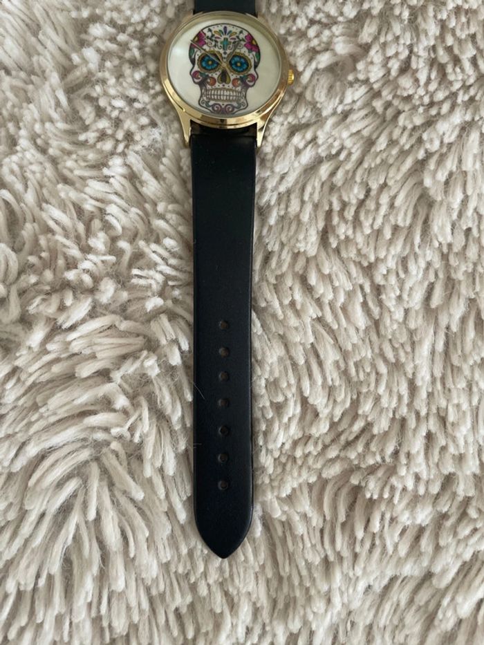 Montre tête de mort - photo numéro 3