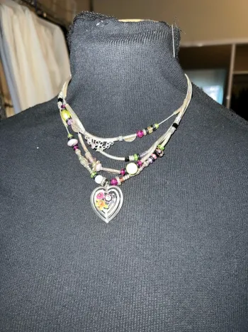 Collier multi rangs