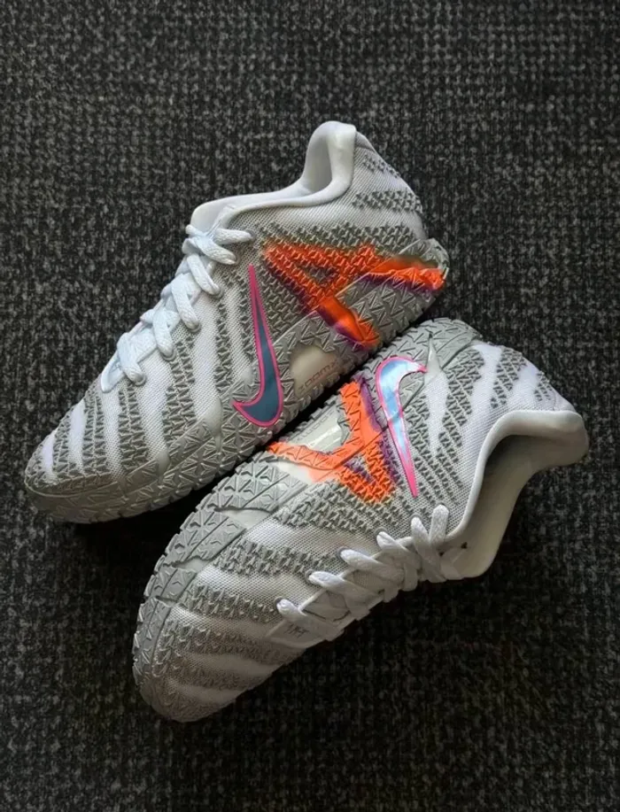 Nike Ja 3 “Light Show” - photo numéro 2