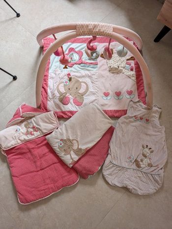Lot complet Nattou Charlotte et Rose (tapis d'éveil...)