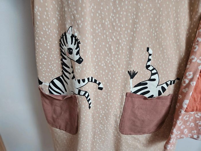Lot de 2 robes chat zèbre H&M 8 ans - photo numéro 2