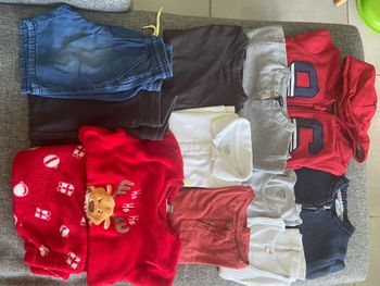 Lot 11 pièces vêtements 4 ans