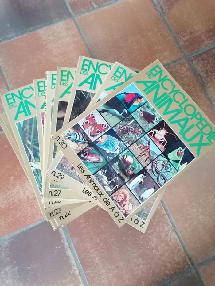 Lot de 29 encyclopédies des animaux