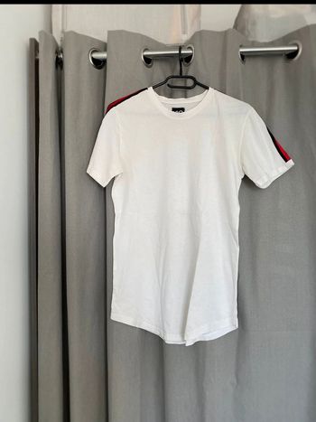 Tee shirt
