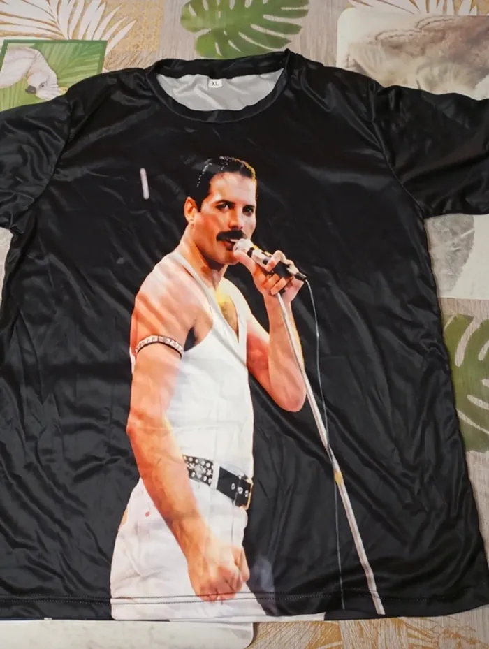 Tee shirt Queen taille XL