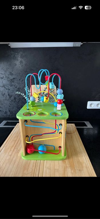 Cube en bois motricité et activité