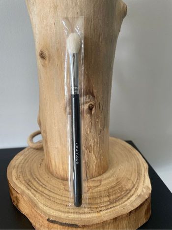 Pinceau Fluffy Younique