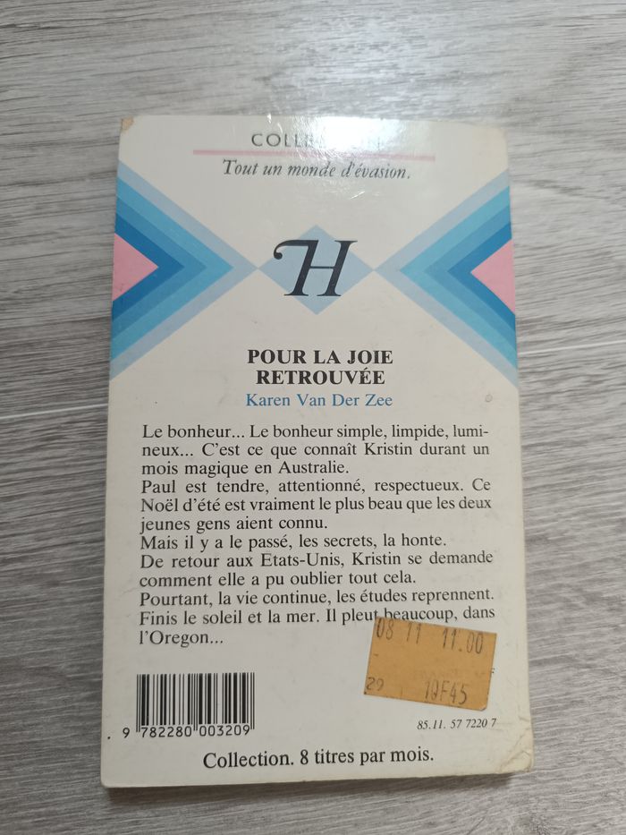 Livre Harlequin collection - photo numéro 2