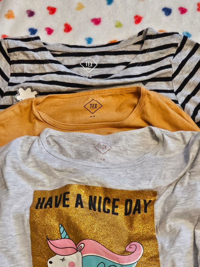Lot t shirt tex 6 ans - photo numéro 2