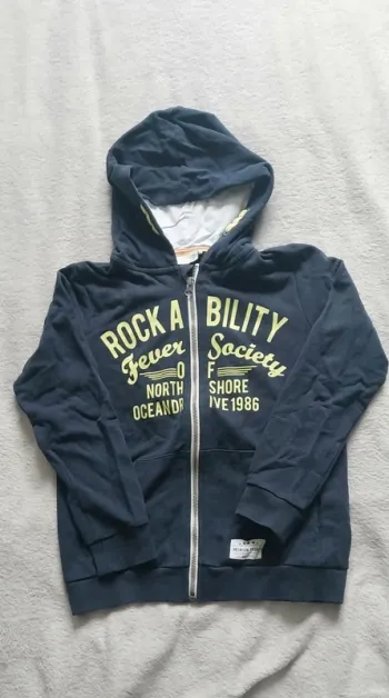 Gilet zippé à capuche 9 ans