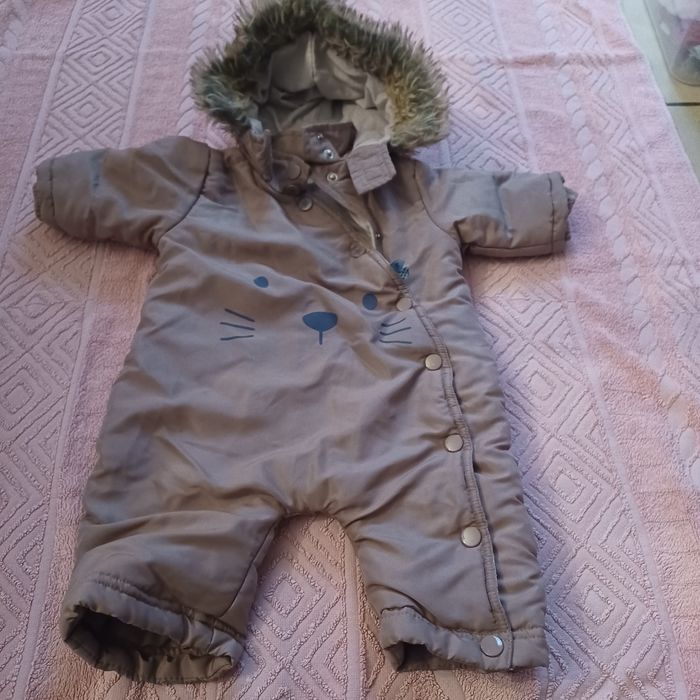 Vends combinaison bébé hiver de 3 mois