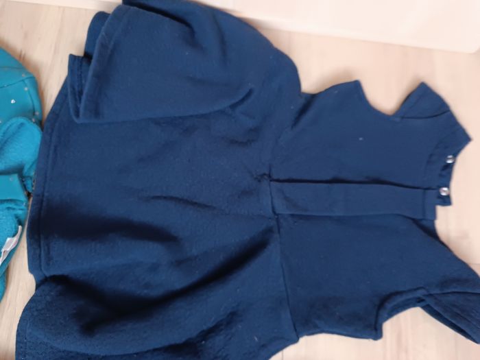 Lot vêtements 4 ans - photo numéro 4