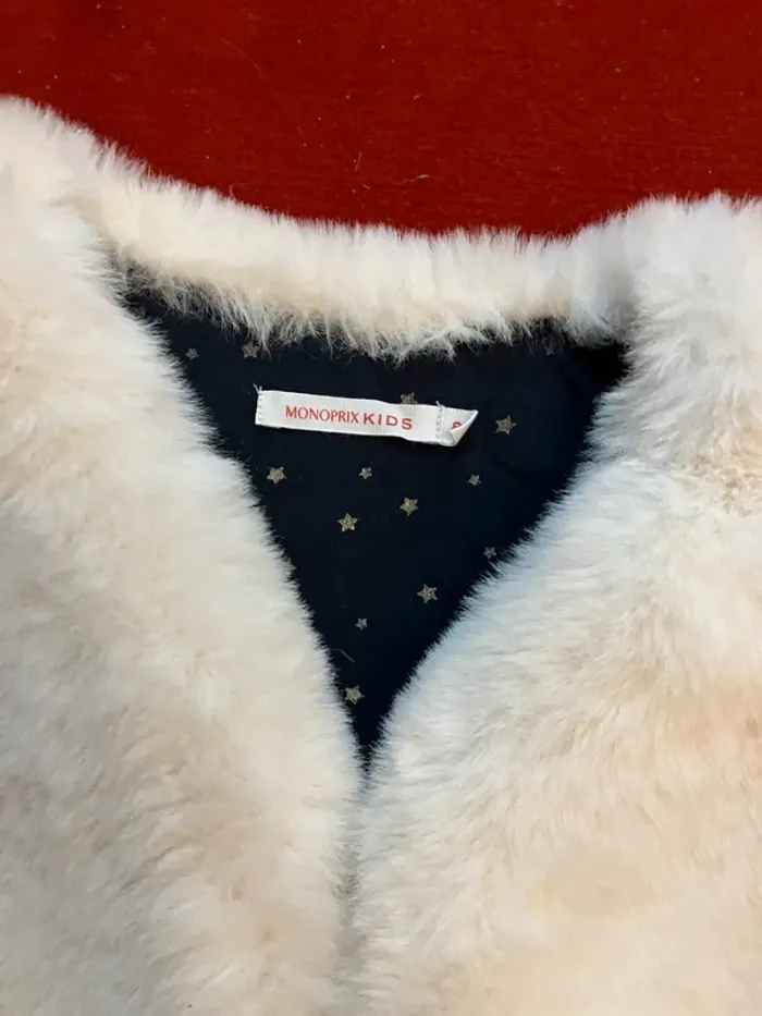 Gilet fourrure beige 8 ans - photo numéro 2