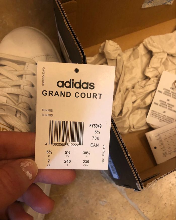 176 - Chaussures adidas - photo numéro 10